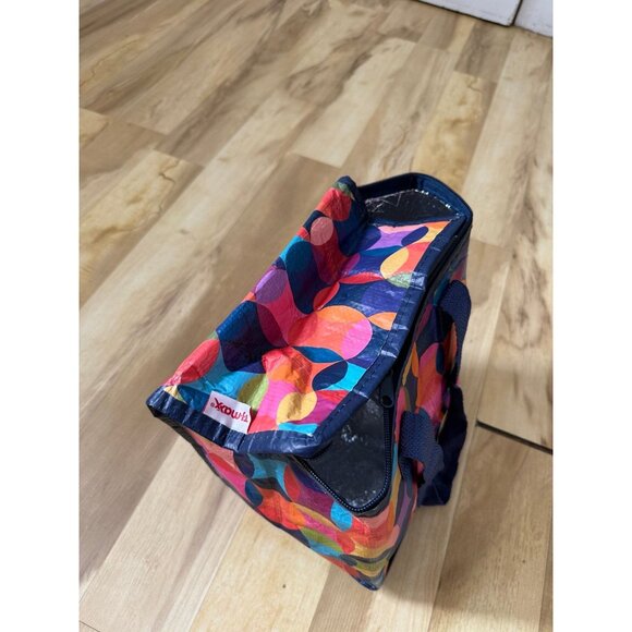 TJMAXX abstract design / color insulated bag - Picture 2 of 12